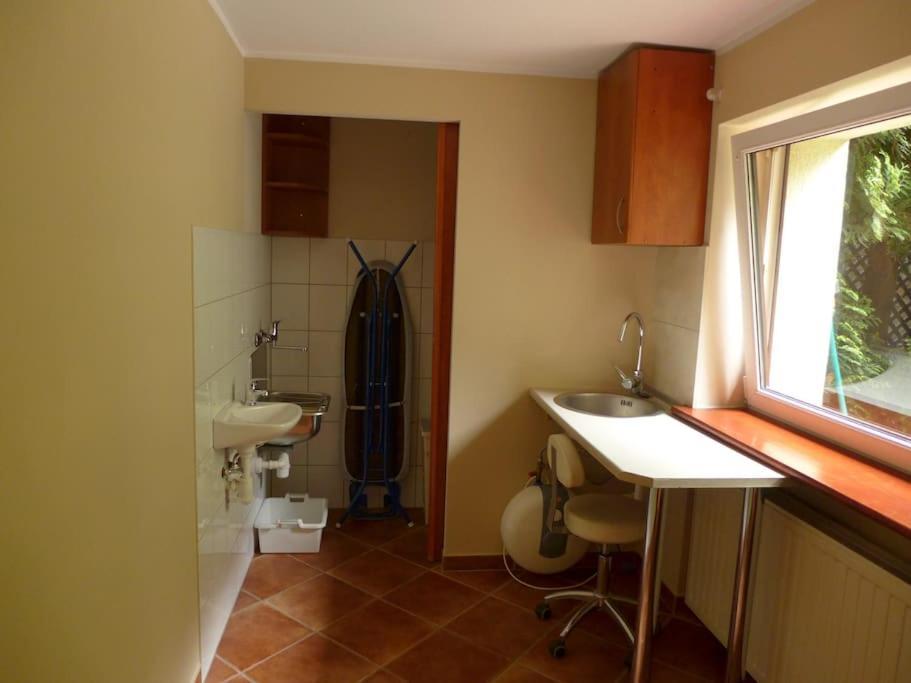 Апартаменти Spacious In District. Вроцлав