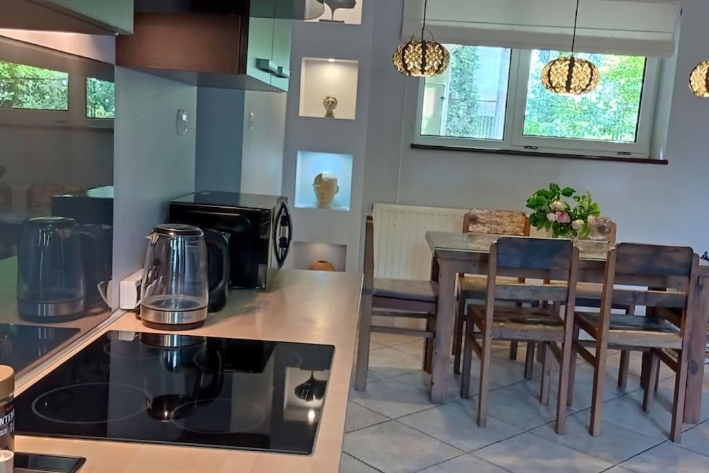 Apartment Spacious In District. *